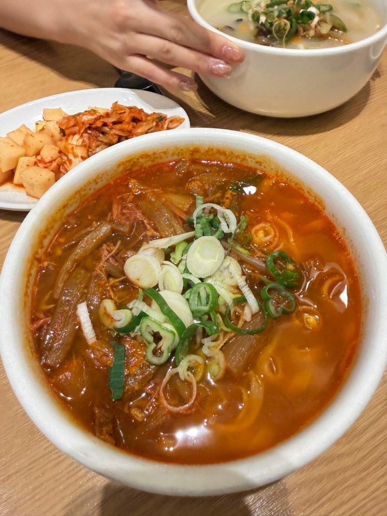 황생가칼국수 육개장칼국수